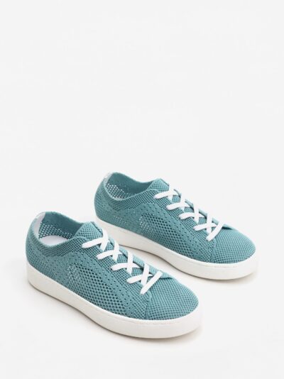 Mesh sneaker